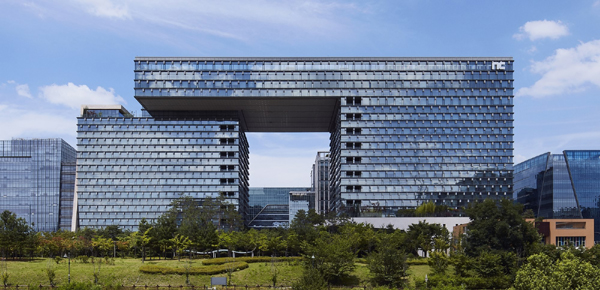 ▲도박 게임 판교 R&D 센터 사옥 전경 /사진=도박 게임