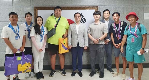 ▲보증 사이트 추천가 지난 9일 세계 스카우트 잼버리 대회를 지원하고 해외 사업국과의 파트너십을 강화하기 위해 몽골과 말레이시아 대원 700여 명에게 깜짝 선물을 전달했다 /사진=보증 사이트 추천