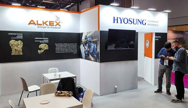 ▲효성첨단소재가 ‘밀리폴 파리(Milipol Paris) 2023’ 전시회에 참가해 자체 도박 섬유 브랜드 알켁스(ALKEX®) 세일즈에 나섰다.(사진=효성첨단소재)