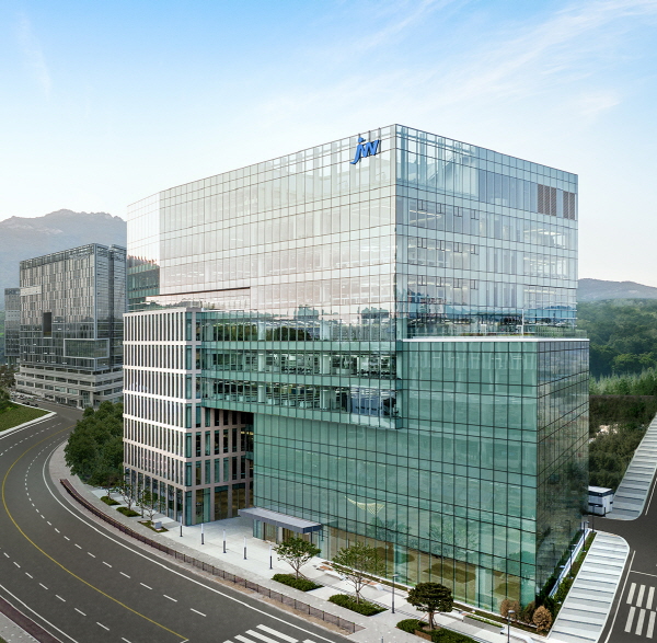 ▲C&C신약연구소의 STAT6 타깃 호산구성 식도염 치료제 개발 연구가 ‘2025년도 제1차 온라인 검증 사이트 과제’에 선정됐다.(사진=JW중외제약)