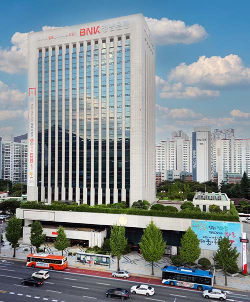 ▲BNK경남은행 본점 전경./사진=BNK경남은행
